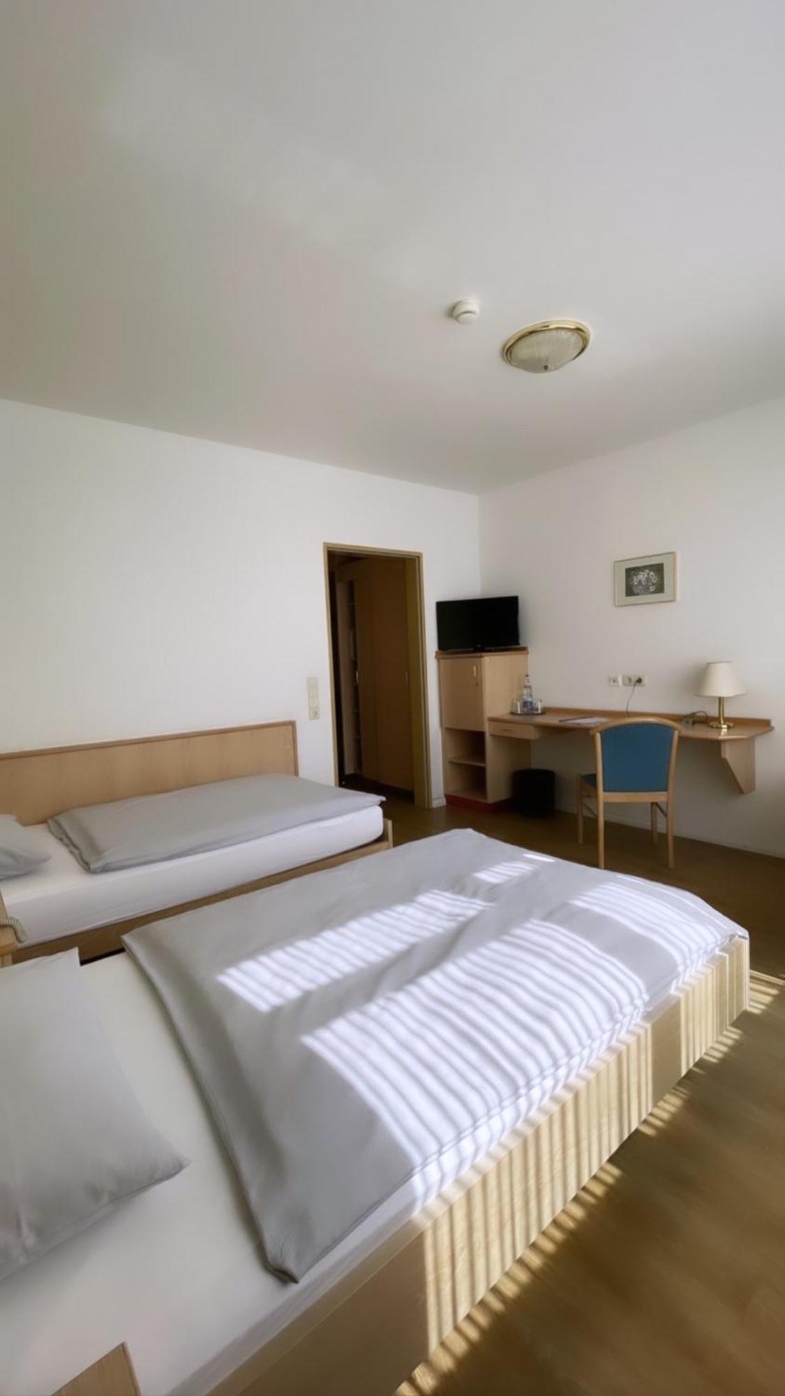 Hotel Rosenheim Schwentinental Exteriör bild