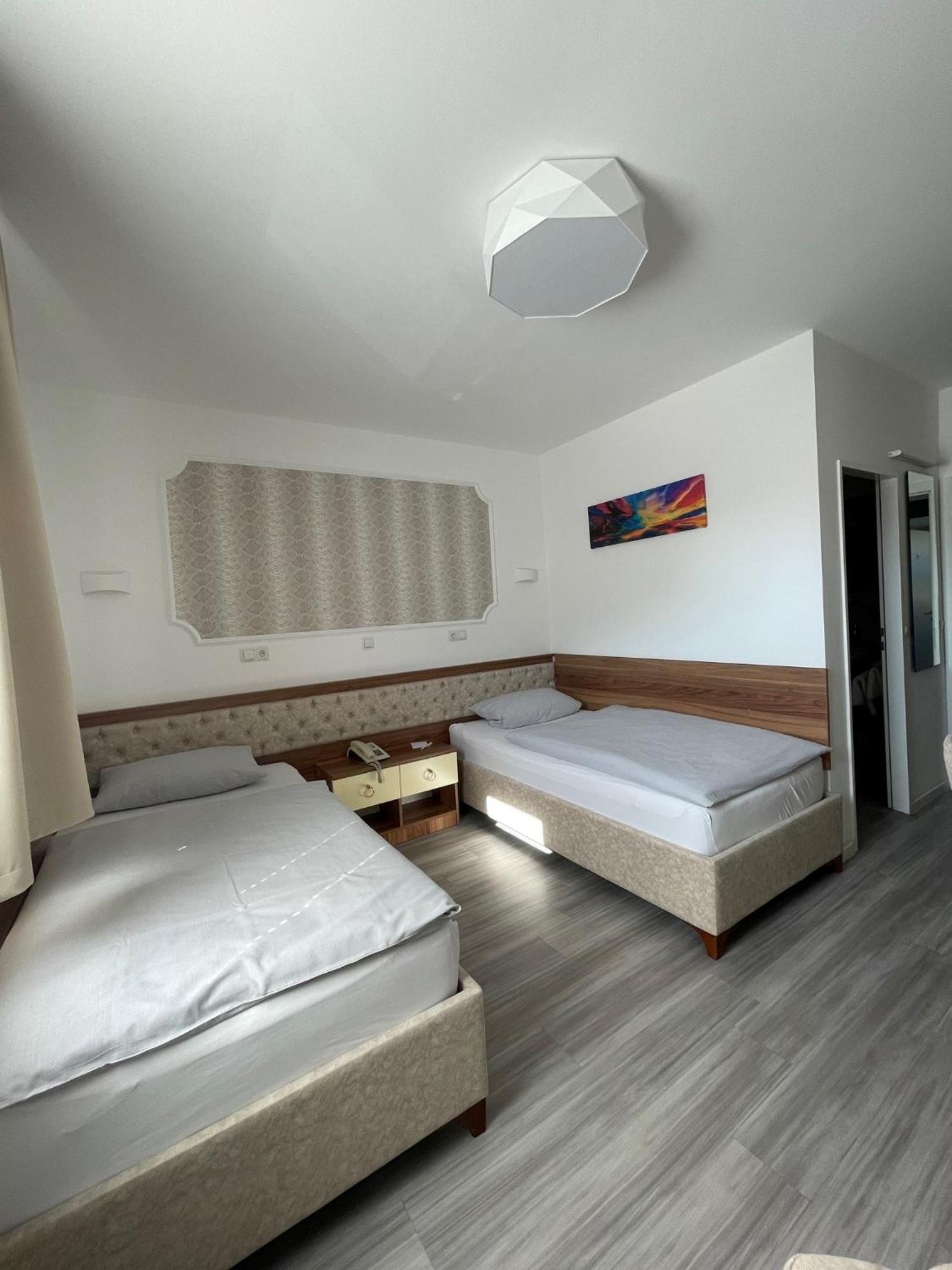 Hotel Rosenheim Schwentinental Exteriör bild